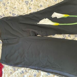 Victoria Beckham for Target Black Pants with Floral Pattern Sz 20